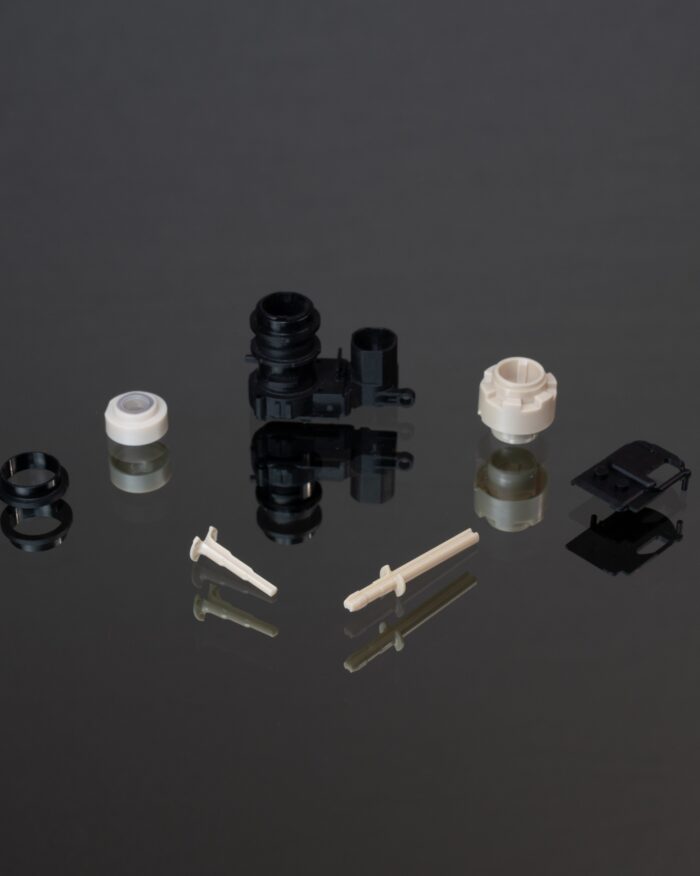 Hochleistungskunststoffteile-PEEK-PPS-elfo-700x876